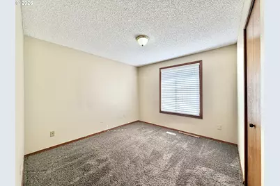 2715 SW 31st St, Gresham, OR 97080 - Photo 22