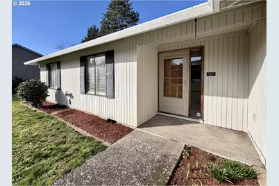 2715 SW 31st St, Gresham, OR 97080 - Photo 4