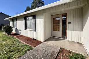 2715 SW 31st St, Gresham, OR 97080 - Photo 4