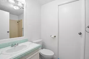 13217 NE 59th St, Vancouver, WA 98682 - Photo 16