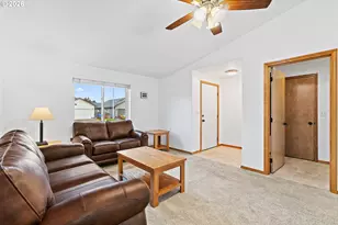 4451 Ocean Ave NE, Salem, OR 97301 - Photo 8