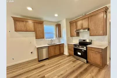 1836 NW 17th Pl, Battle Ground, WA 98604 - Photo 2