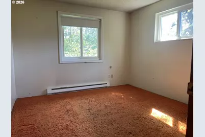 321 NW Willamina Dr, Willamina, OR 97396 - Photo 10