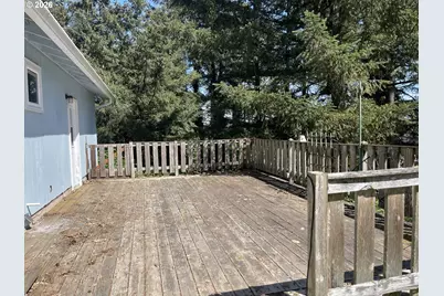321 NW Willamina Dr, Willamina, OR 97396 - Photo 18