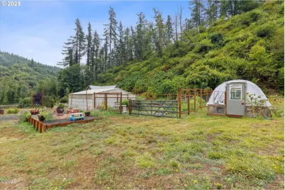1140 Hidden Valley Rd, Toledo, OR 97391 - Photo 34
