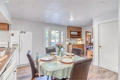 1140 Hidden Valley Rd, Toledo, OR 97391 - Photo 10