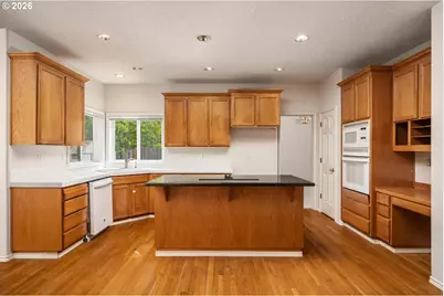 16775 SW Springwater Ln, Beaverton, OR 97006 - Photo 14