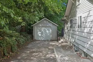 2855 SE 103rd Ave, Portland, OR 97266 - Photo 4