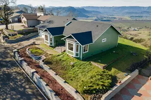 383 Ridgecrest Dr, Roseburg, OR 97471 - Photo 42