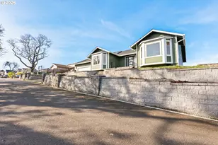 383 Ridgecrest Dr, Roseburg, OR 97471 - Photo 40