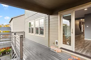 310 SW Mount Adams St, McMinnville, OR 97128 - Photo 32