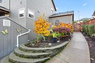 310 SW Mount Adams St, McMinnville, OR 97128 - Photo 46