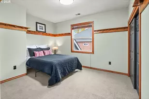 377 NE 49th Ave, Hillsboro, OR 97124 - Photo 26