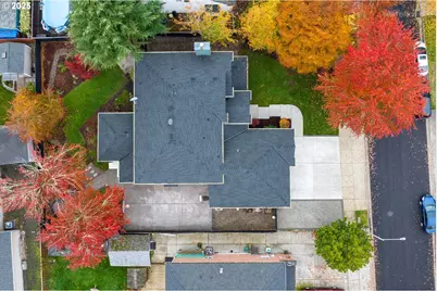 377 NE 49th Ave, Hillsboro, OR 97124 - Photo 42