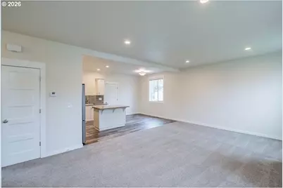 66 N 8th St, Lebanon, OR 97355 - Photo 8