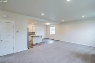 66 N 8th St, Lebanon, OR 97355 - Photo 8