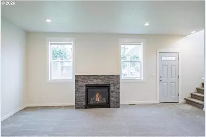 66 N 8th St, Lebanon, OR 97355 - Photo 6