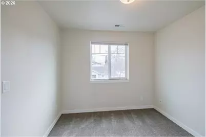 66 N 8th St, Lebanon, OR 97355 - Photo 16