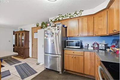 602 N Dolash Ct, Newberg, OR 97132 - Photo 8