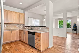 10517 NE Summer Falls St, Hillsboro, OR 97006 - Photo 6