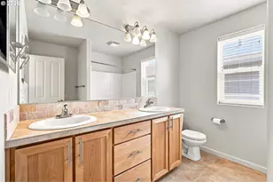 10517 NE Summer Falls St, Hillsboro, OR 97006 - Photo 20
