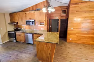 56992 Fawn Ln, Sunriver, OR 97707 - Photo 2