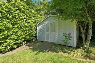1595 NW 1st St, Gresham, OR 97030 - Photo 40