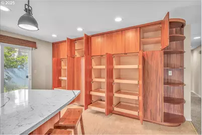 33765 Lake Front Dr, Warrenton, OR 97146 - Photo 16