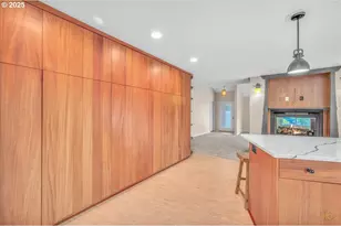 33765 Lake Front Dr, Warrenton, OR 97146 - Photo 18