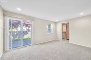 33765 Lake Front Dr, Warrenton, OR 97146 - Photo 26