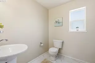 9307 N Haven Ave, Portland, OR 97203 - Photo 22