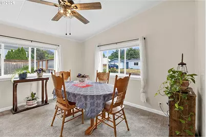 1095 S 59th St, Springfield, OR 97478 - Photo 16