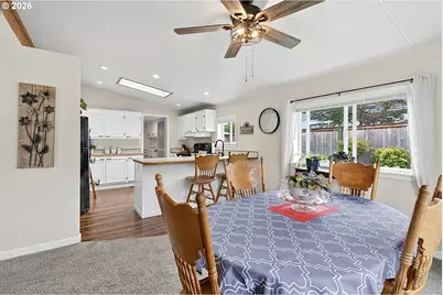 1095 S 59th St, Springfield, OR 97478 - Photo 18