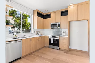 Ne Ainsworth St, Portland, OR 97211 - Photo 24