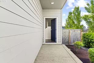 2294 Killian Spring Dr, Woodburn, OR 97071 - Photo 4