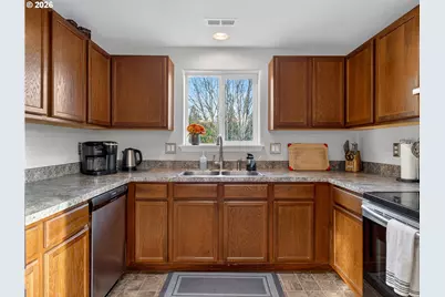 847 N Duniway Rd, Lafayette, OR 97127 - Photo 10