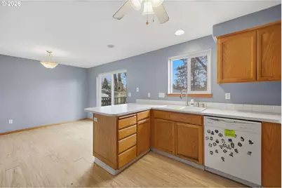 314 S 13th St, Saint Helens, OR 97051 - Photo 8