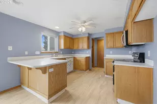 314 S 13th St, Saint Helens, OR 97051 - Photo 6