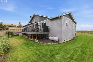 226 SE Heimrich St, Dufur, OR 97021 - Photo 30