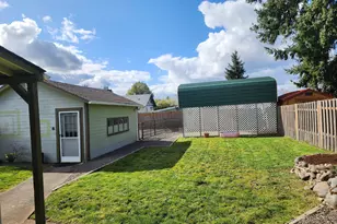 208 S Swiegle Ave, Molalla, OR 97038 - Photo 22