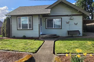 208 S Swiegle Ave, Molalla, OR 97038 - Photo 1