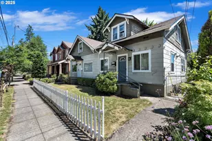 402 SE 75th Ave, Portland, OR 97215 - Photo 2