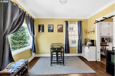 402 SE 75th Ave, Portland, OR 97215 - Photo 8