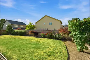2528 N Crater Ln, Newberg, OR 97132 - Photo 40