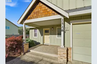 2528 N Crater Ln, Newberg, OR 97132 - Photo 6