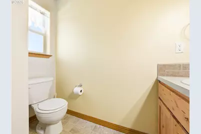 2528 N Crater Ln, Newberg, OR 97132 - Photo 34