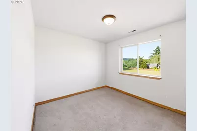 2528 N Crater Ln, Newberg, OR 97132 - Photo 24