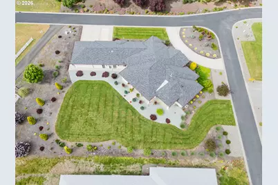 242 Bonifacio Ln, Roseburg, OR 97471 - Photo 46