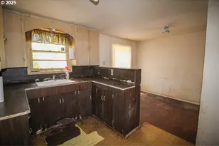 2902 19th Ave, Forest Grove, OR 97116 - Photo 12