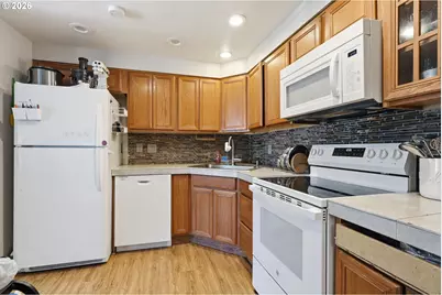 18052 SW Monte Verdi Blvd, Beaverton, OR 97007 - Photo 18